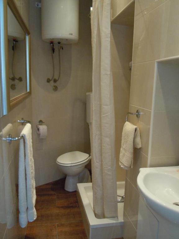 Busola Apartment *