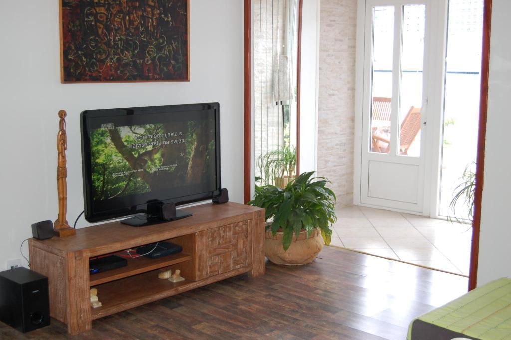 Busola Apartment *